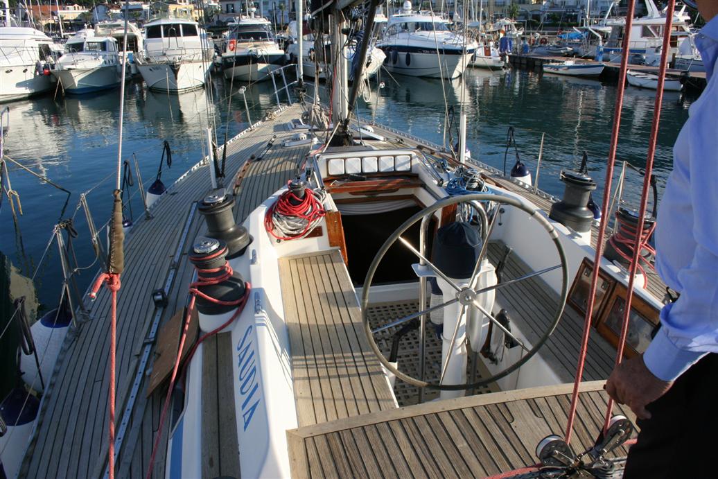 [Immagine: 2008112810052_canados ischia pozzetto.JPG]